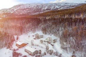 Main floor in the Lyngen Alps, whole house rentable